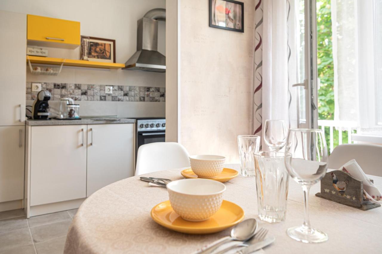 Photo Art Apartment Burgas Esterno foto