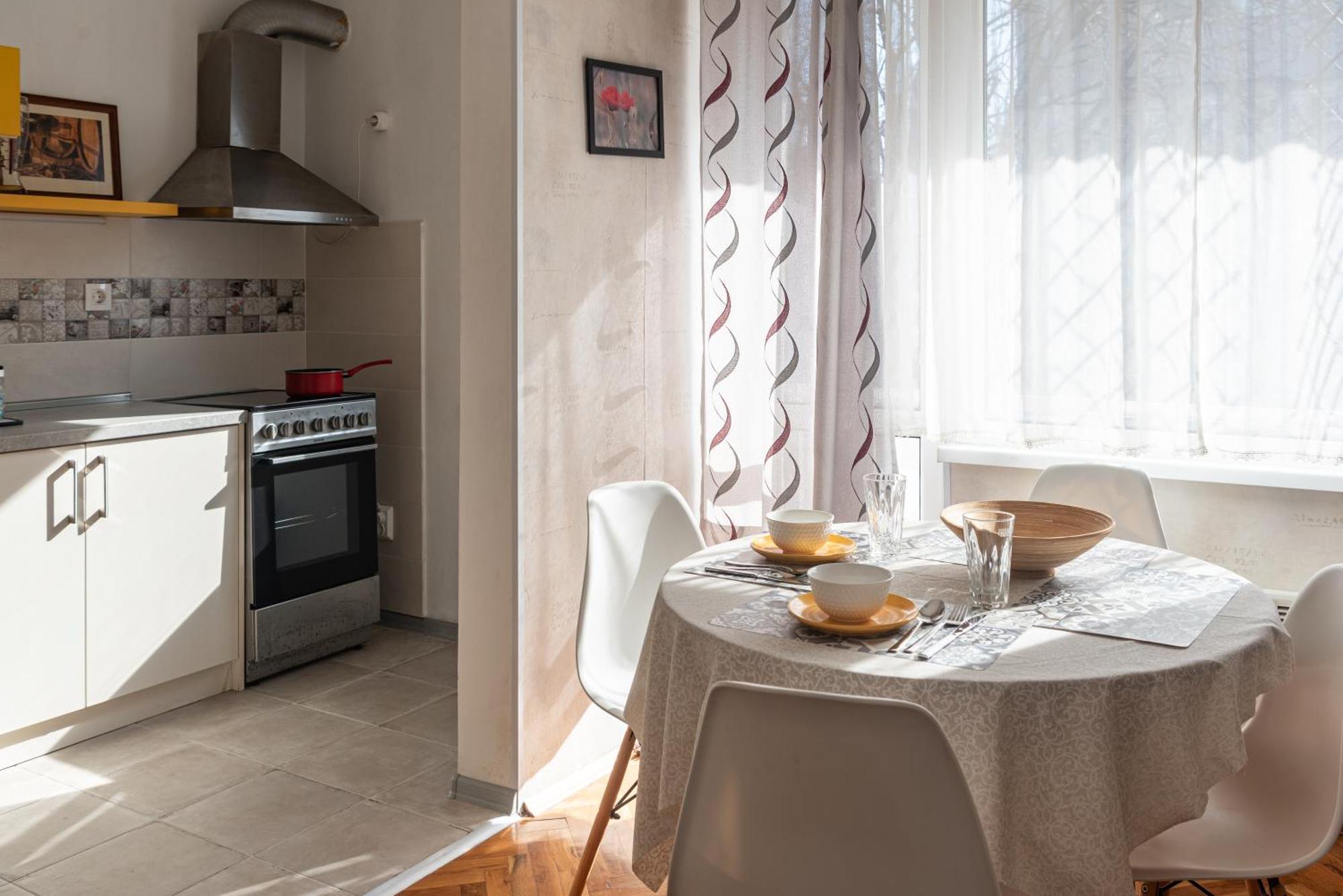 Photo Art Apartment Burgas Esterno foto